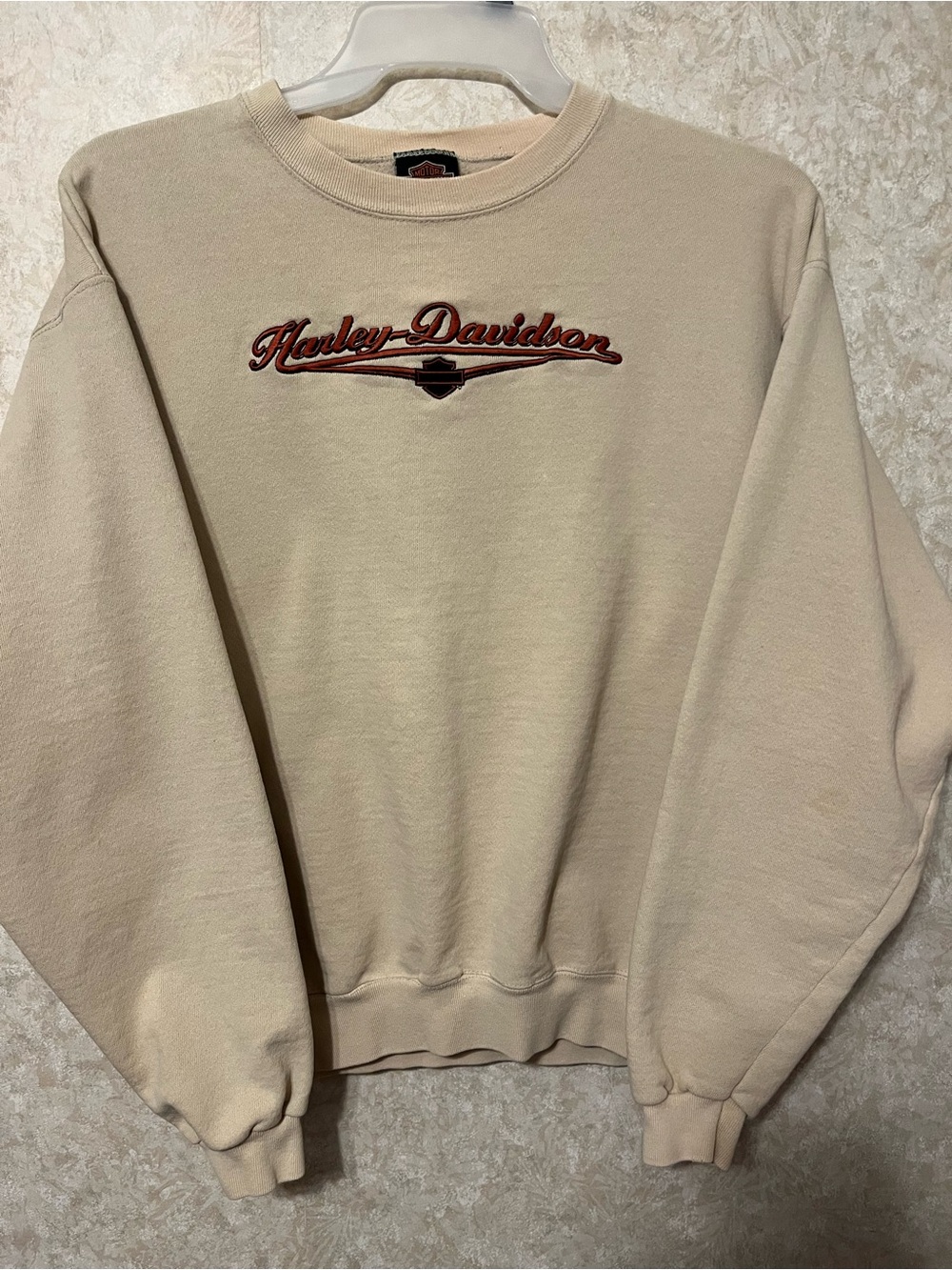 Harley-Davidson Beige Crewneck Sweatshirt with Red Embroidered Logo